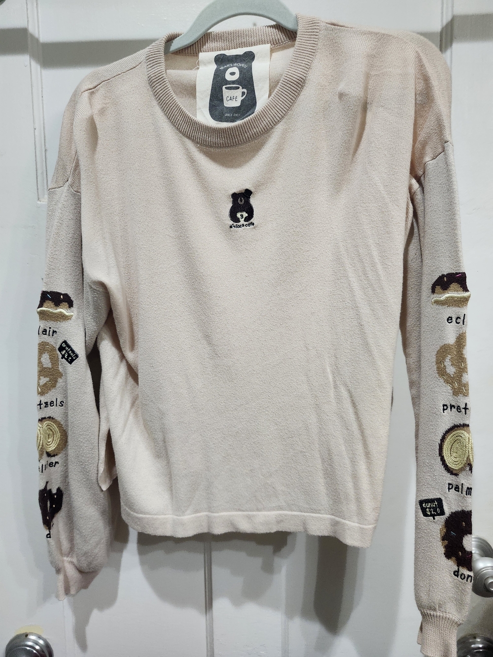 Bakery Bear 🥐🐻 Light Sweater